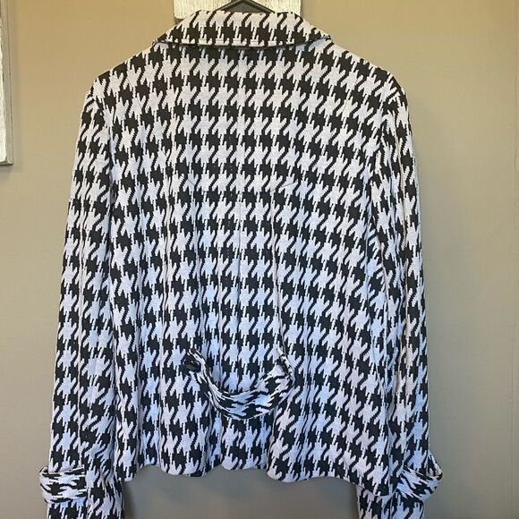 La Vita Women’s Black and White Blazer - Picture 2 of 3